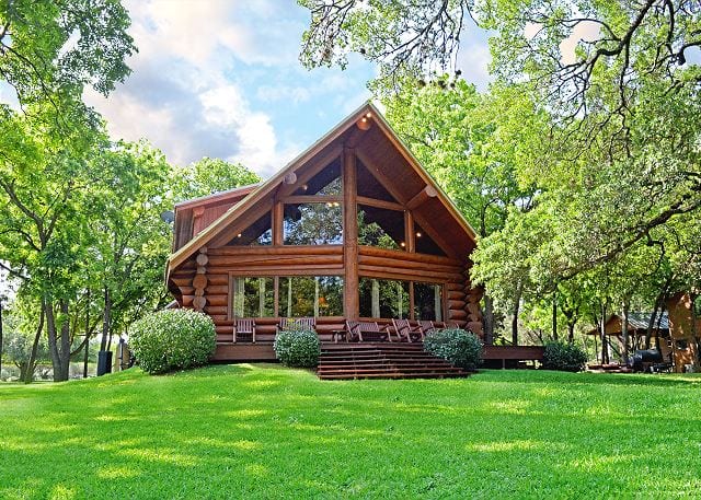 Dustin Layne - exterior and backyard lawn